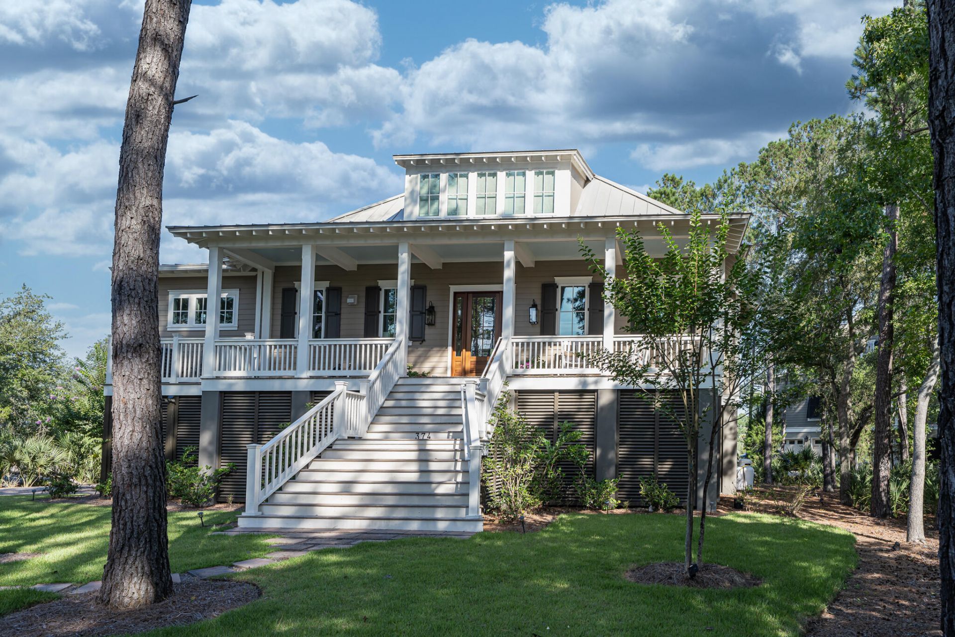 374 Commonwealth Road Photo 11