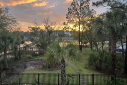 374 Commonwealth Road photo 4