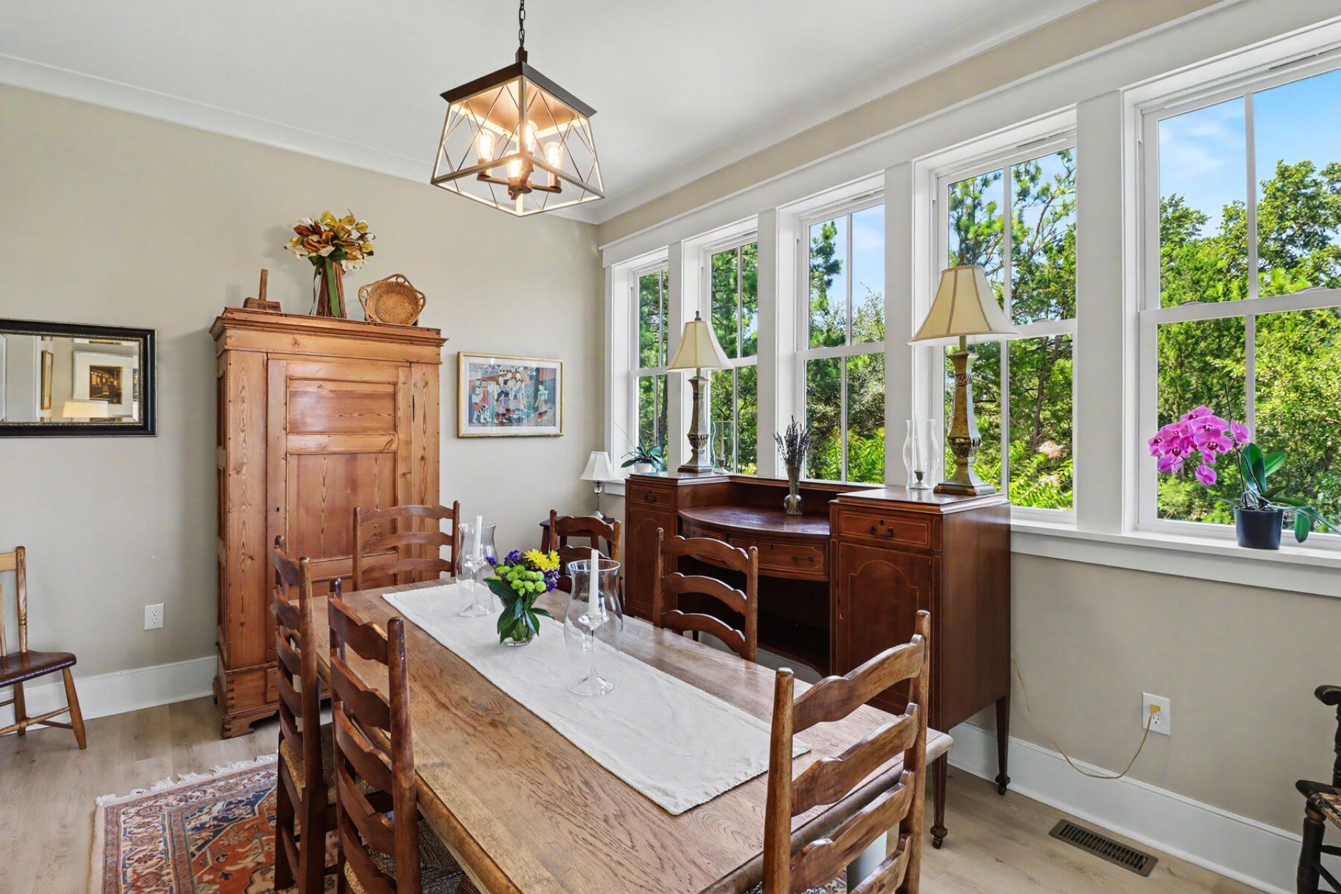 374 Commonwealth Road Photo 23