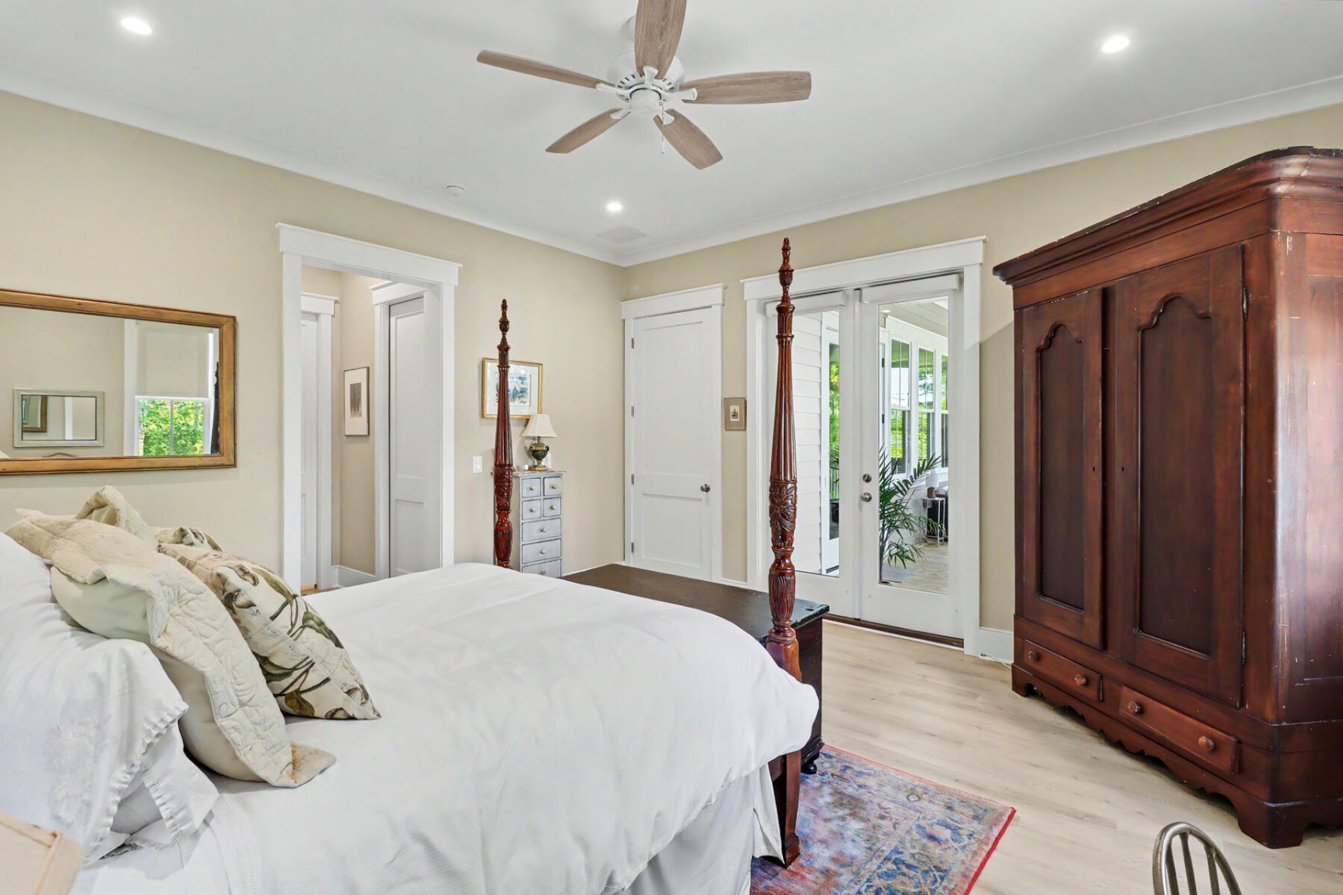 374 Commonwealth Road Photo 31