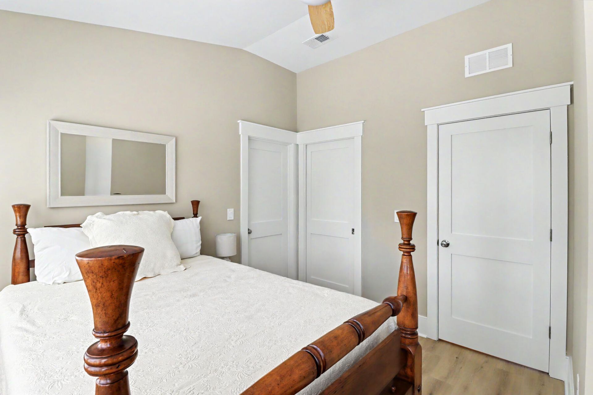 374 Commonwealth Road Photo 37