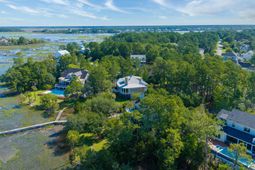 374 Commonwealth Road photo 4