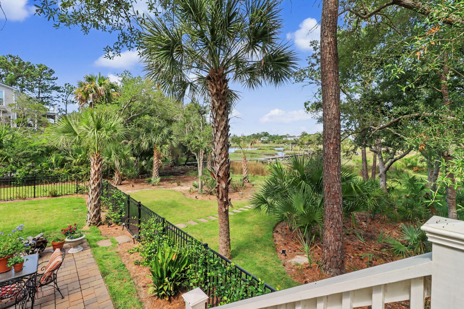374 Commonwealth Road Photo 51