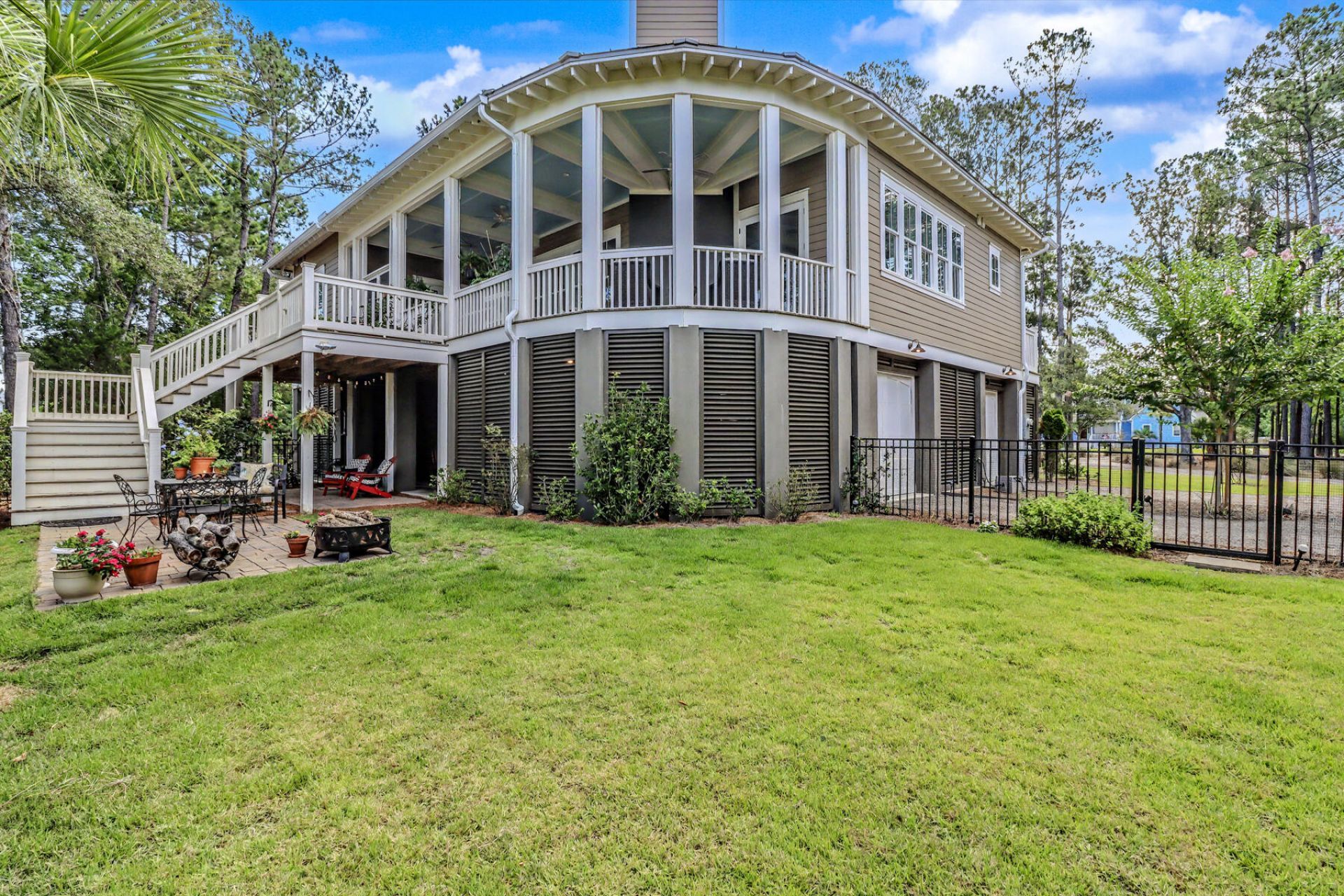 374 Commonwealth Road Photo 55