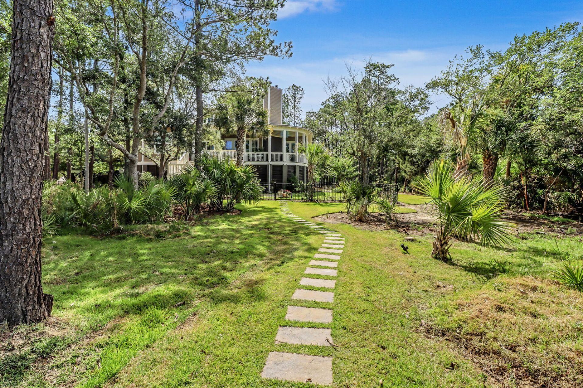 374 Commonwealth Road Photo 58