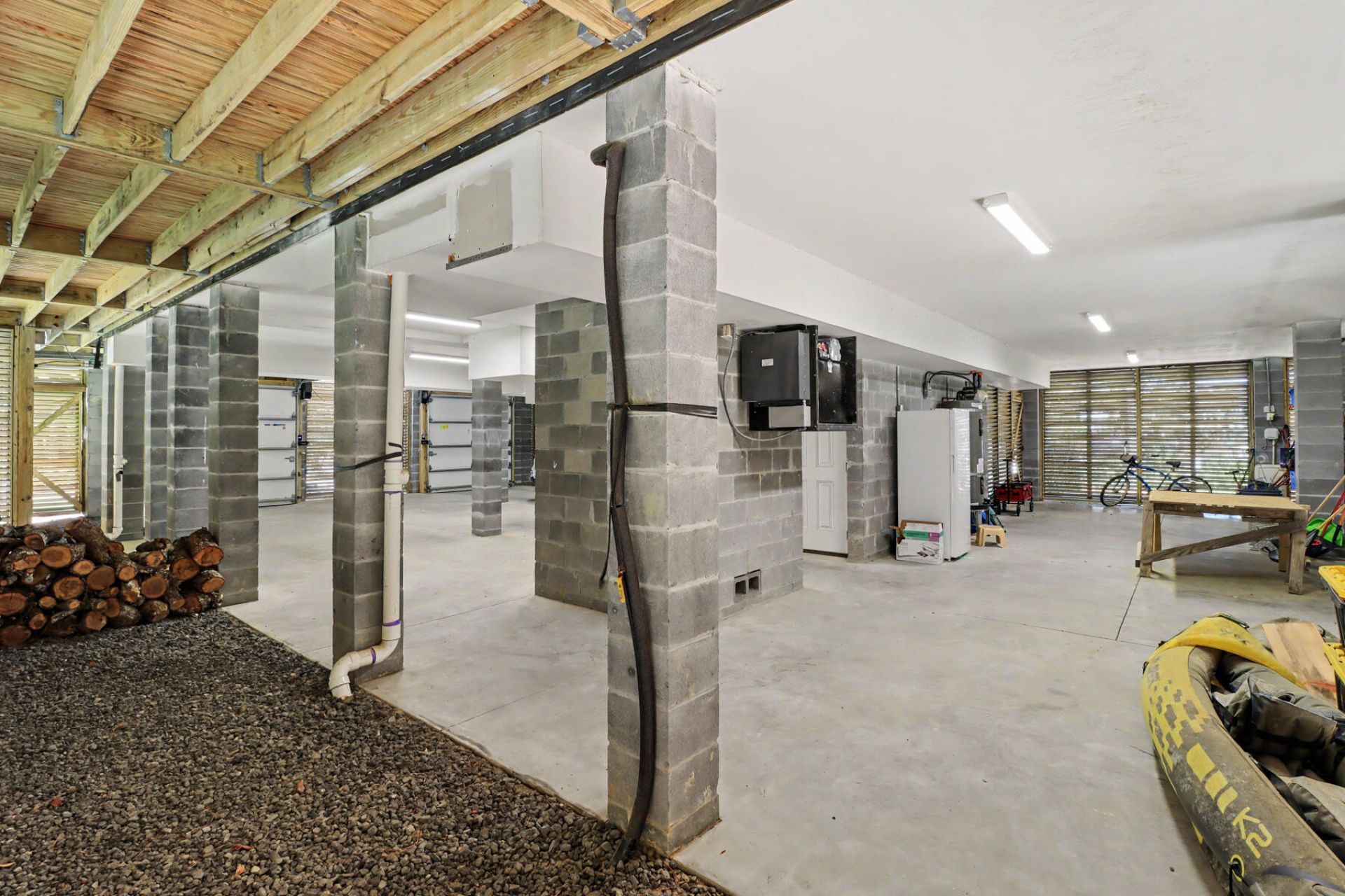374 Commonwealth Road Photo 60