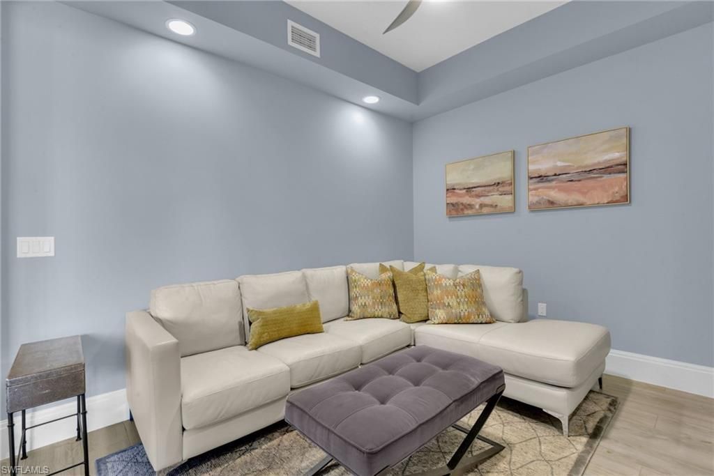 1035 3rd Ave S, Unit 406, Naples, FL 34102 Photo