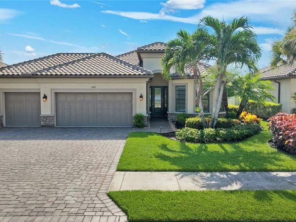 8362 Viale CIR, NAPLES, FL 34114