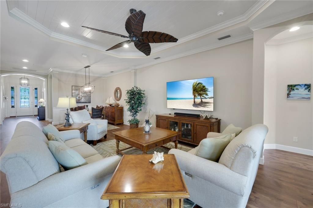 8362 Viale Cir, Naples, FL 34114 Photo