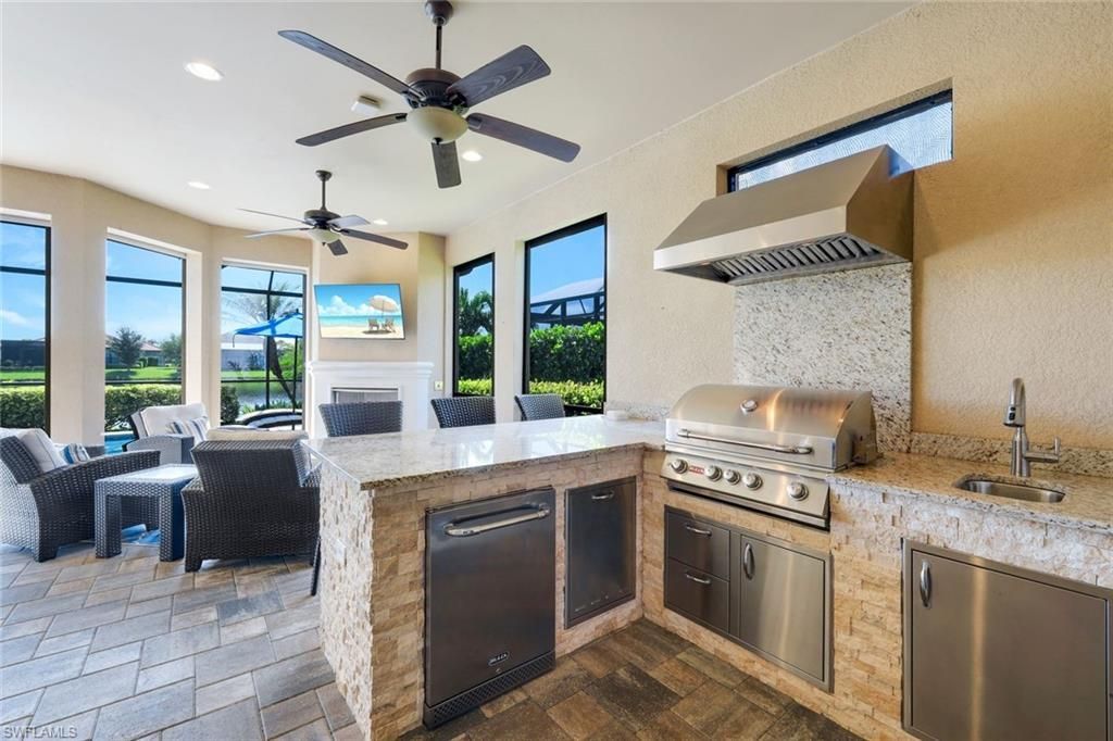 8362 Viale Cir, Naples, FL 34114 Photo