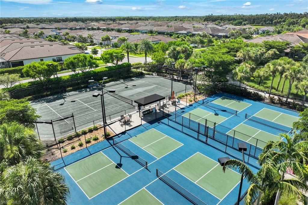 8362 Viale Cir, Naples, FL 34114 Photo