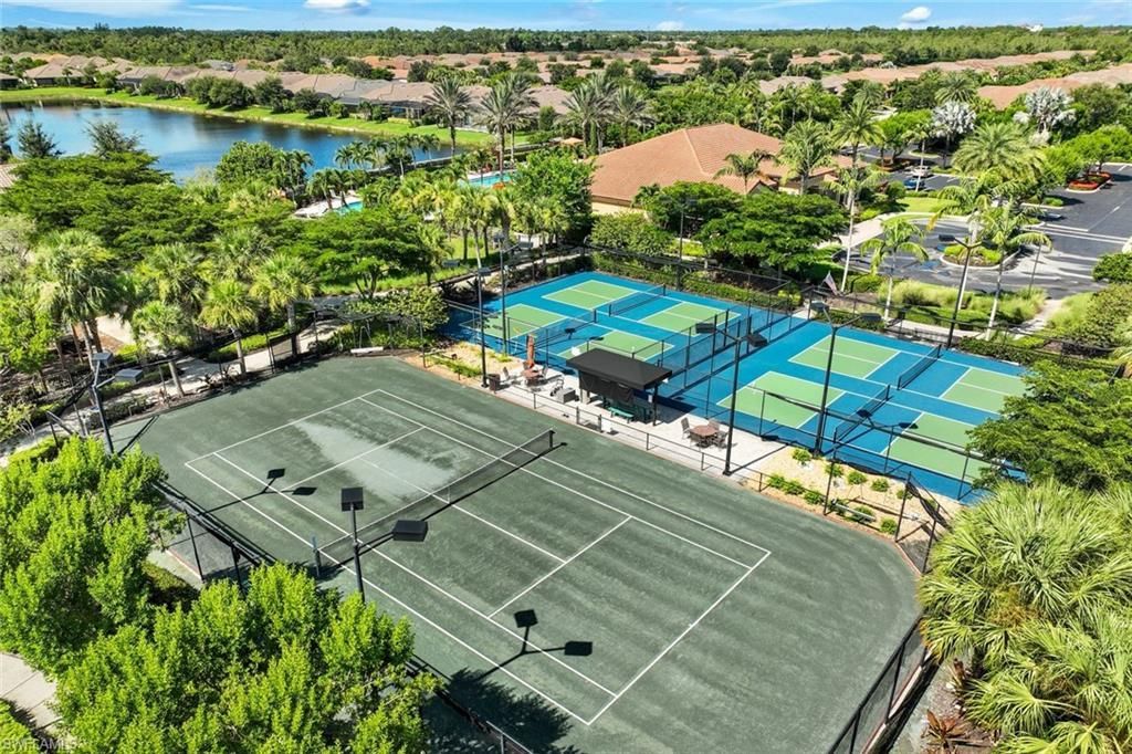 8362 Viale Cir, Naples, FL 34114 Photo
