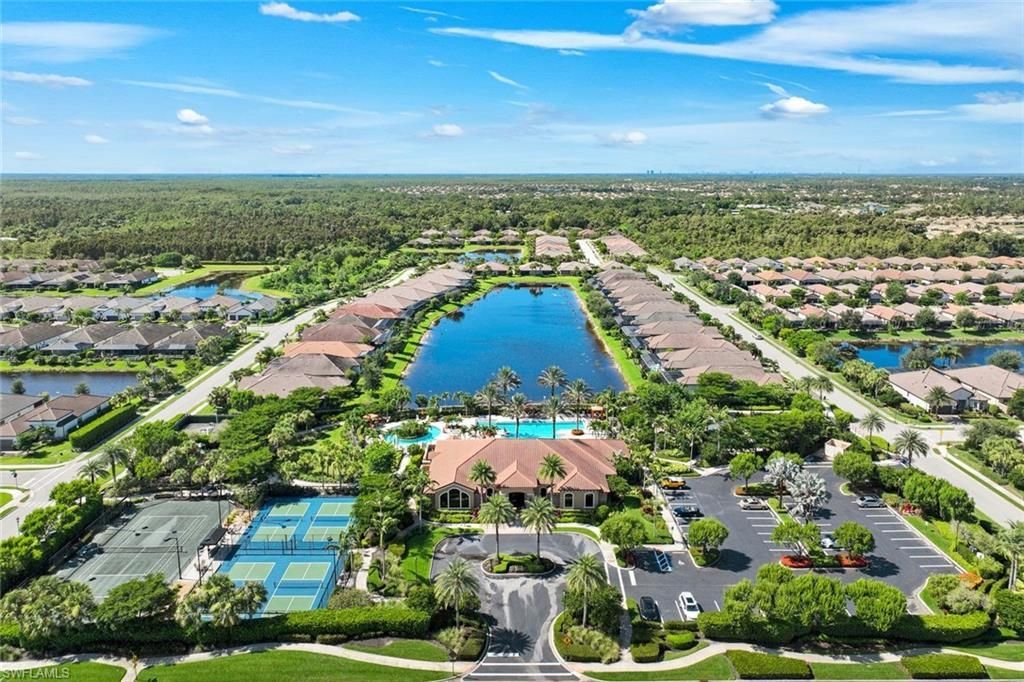 8362 Viale Cir, Naples, FL 34114 Photo