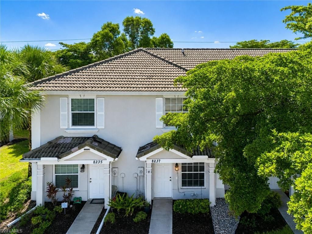 8237 Pacific Beach Dr , Fort Myers, FL 33966 Photo
