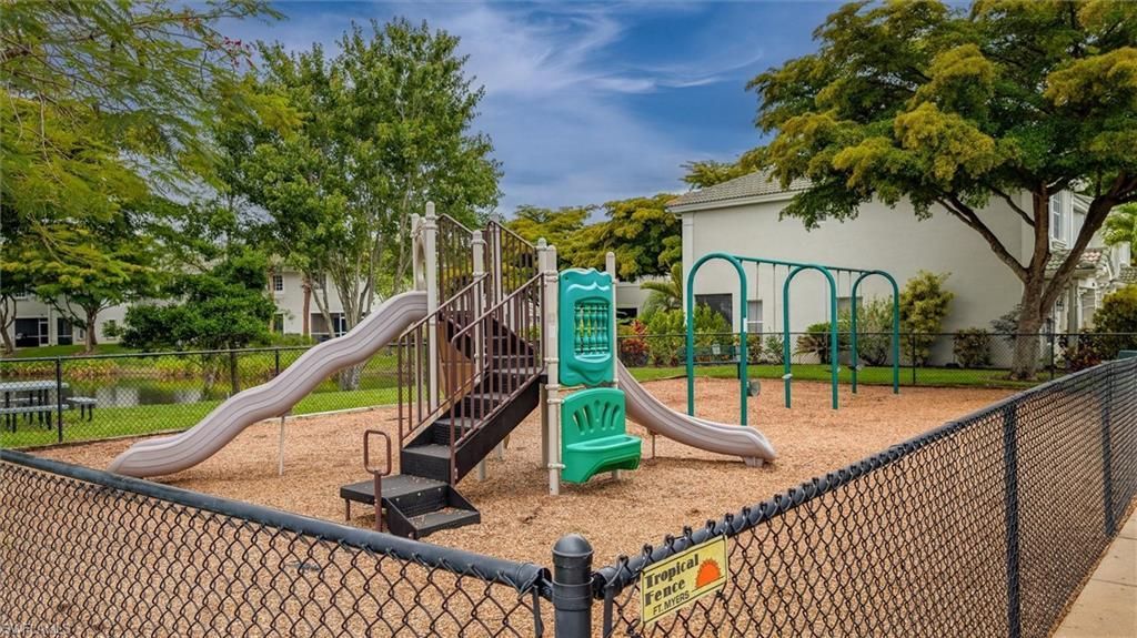 8237 Pacific Beach Dr , Fort Myers, FL 33966 Photo