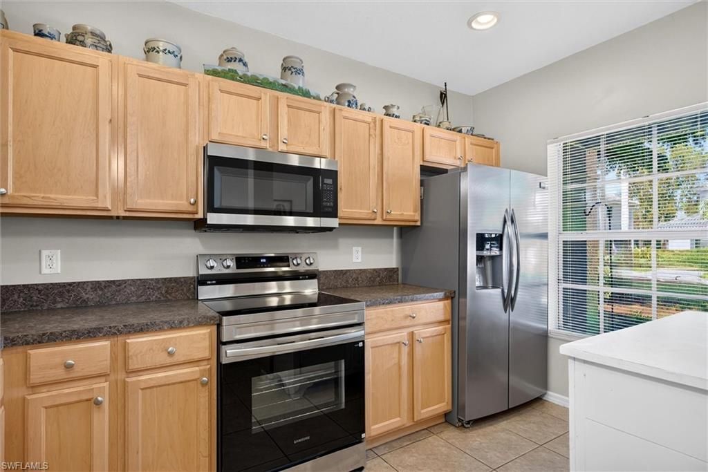 8237 Pacific Beach Dr , Fort Myers, FL 33966 Photo