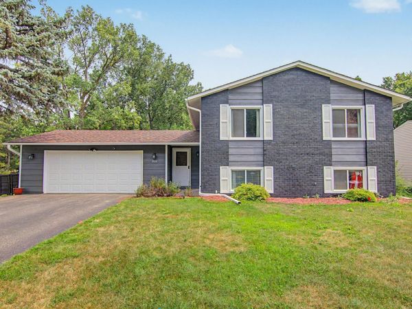 7432 Drew Avenue N, Brooklyn Park, MN 55443