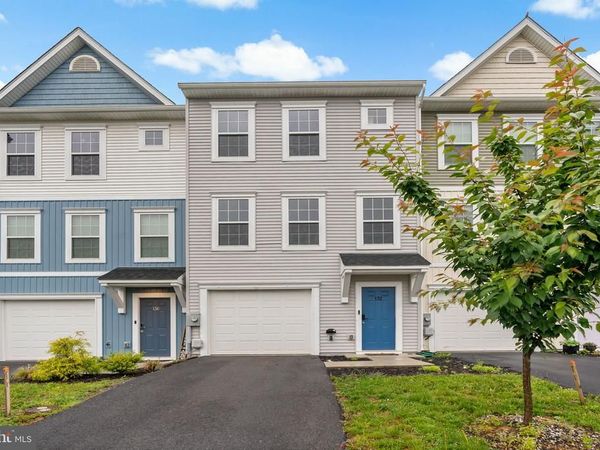 132 FURLONG WAY, MARTINSBURG, WV 25404