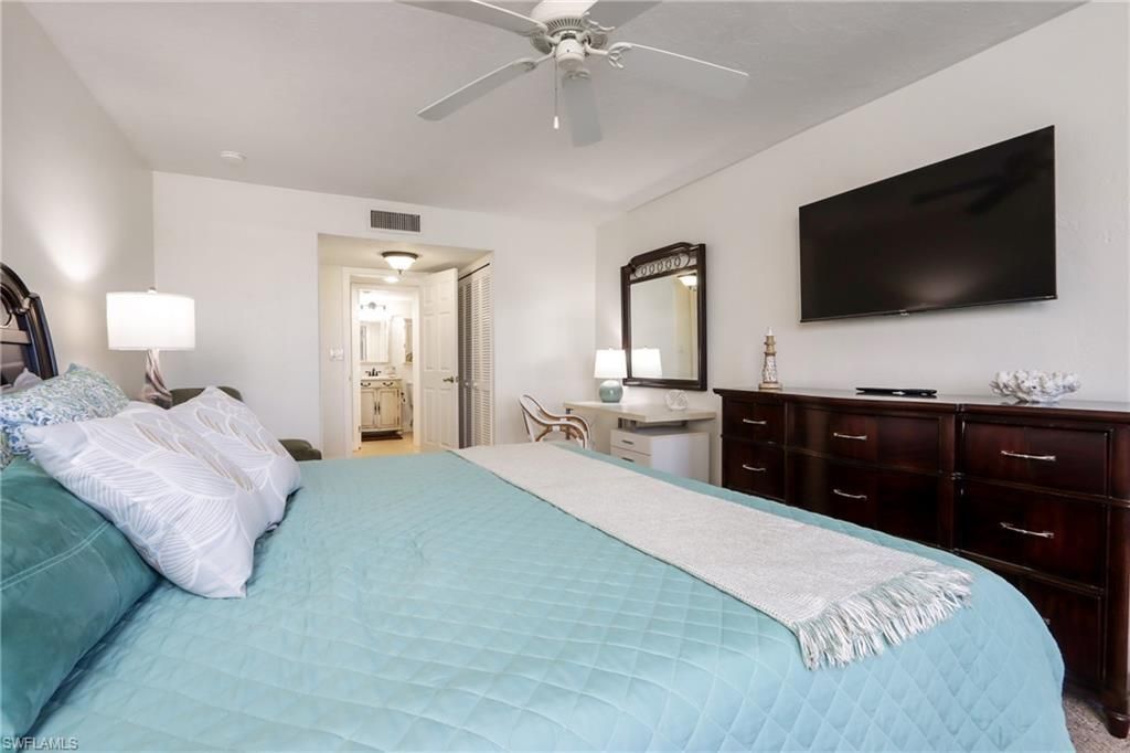 11 Bluebill Ave , Unit 103, Naples, FL 34103 Photo
