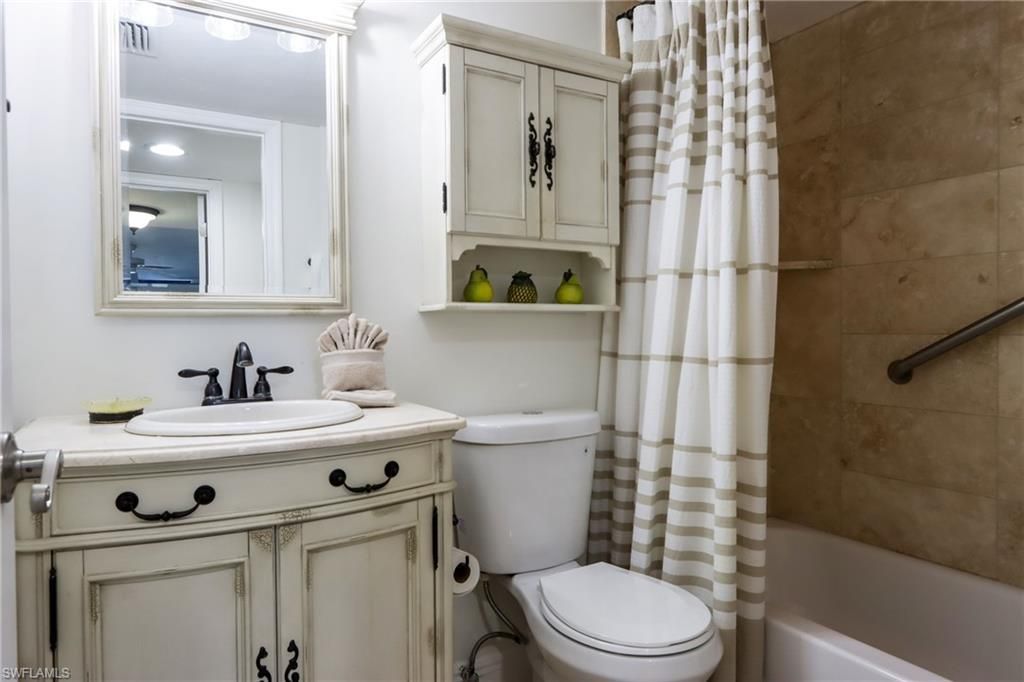 11 Bluebill Ave , Unit 103, Naples, FL 34103 Photo