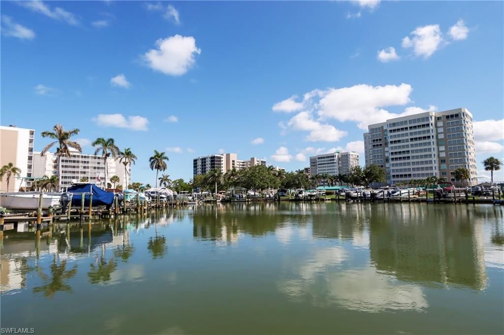 11 Bluebill Ave , Unit 103, Naples, FL 34103 Photo