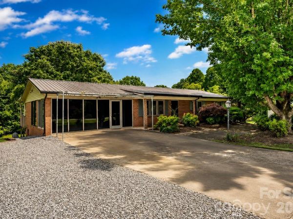 201 Sigmon Road, Statesville, NC 28677
