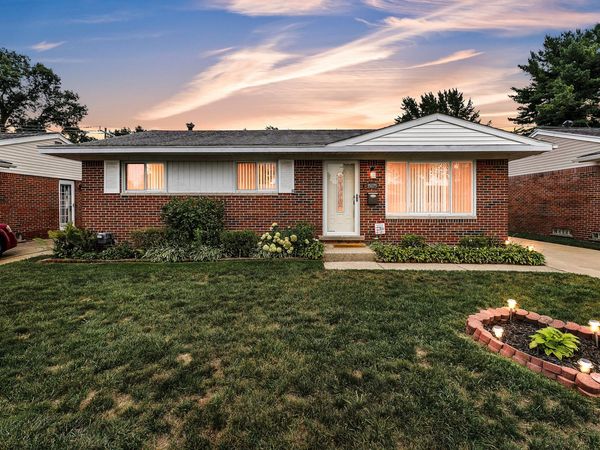 35075 Sansburn Street, Westland, MI 48186