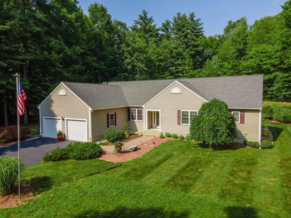 383 Mashapaug Rd, Holland, MA 01521