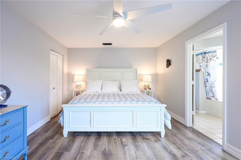 586 Beachwalk Cir, Unit O-305, Naples, FL 34108 Photo