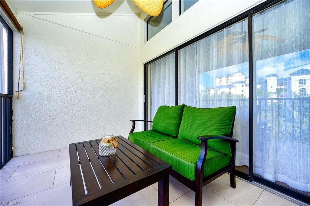 586 Beachwalk Cir, Unit O-305, Naples, FL 34108 Photo