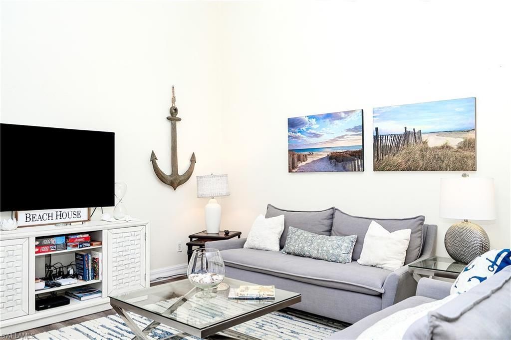 586 Beachwalk Cir, Unit O-305, Naples, FL 34108 Photo