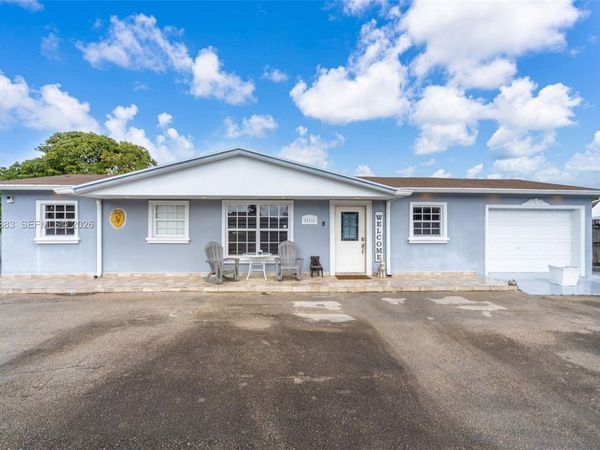 20514 NW 44th Pl , Miami Gardens, FL 33055