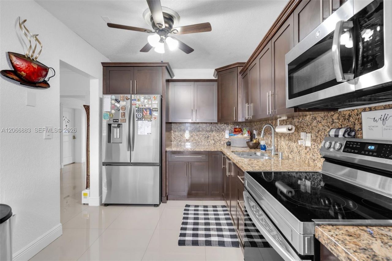 20514 NW 44th Pl, Miami Gardens, FL 33055 Photo