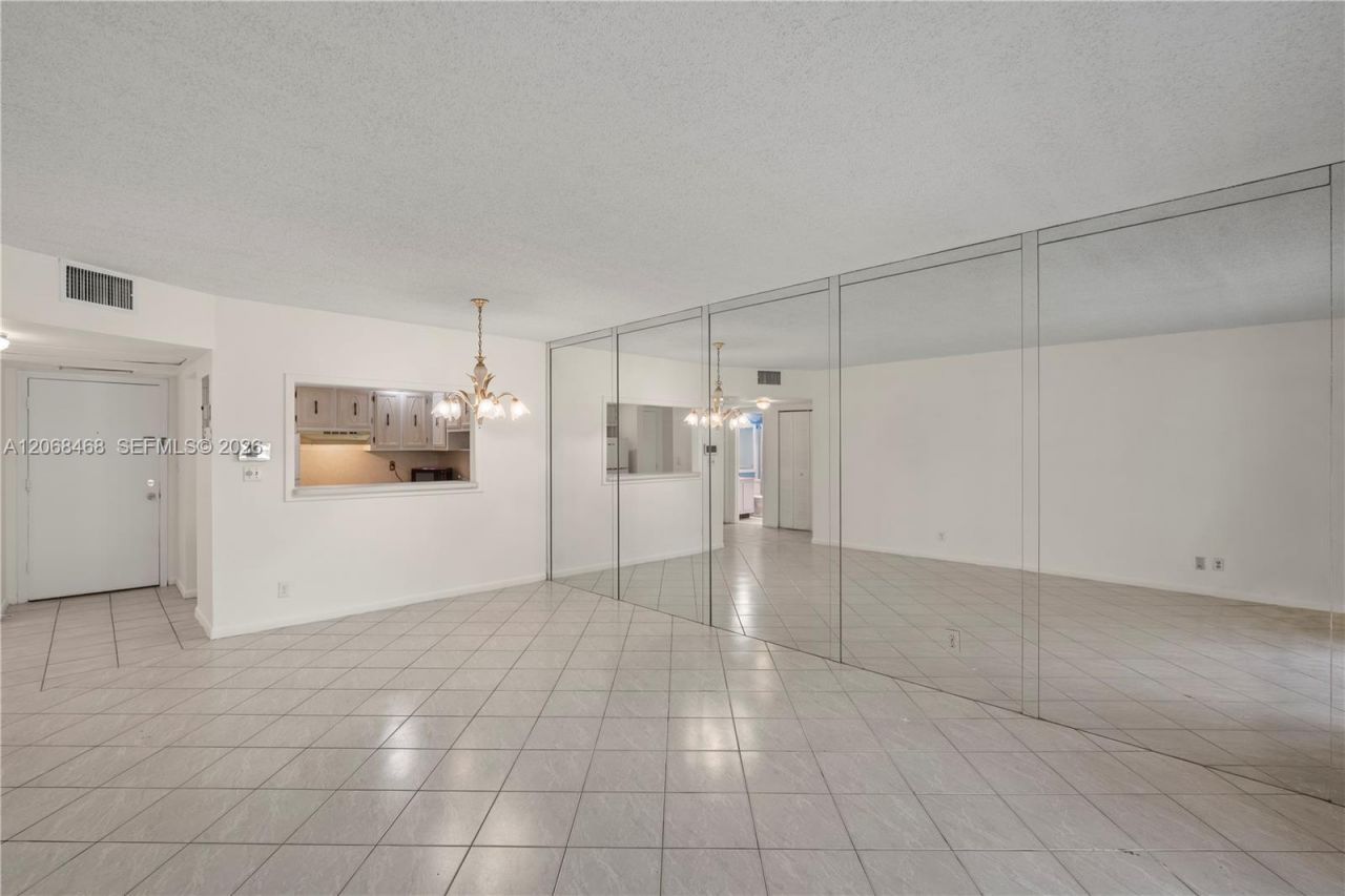 5620 SW 3rd Pl, Unit 103, Margate, FL 33068 Photo