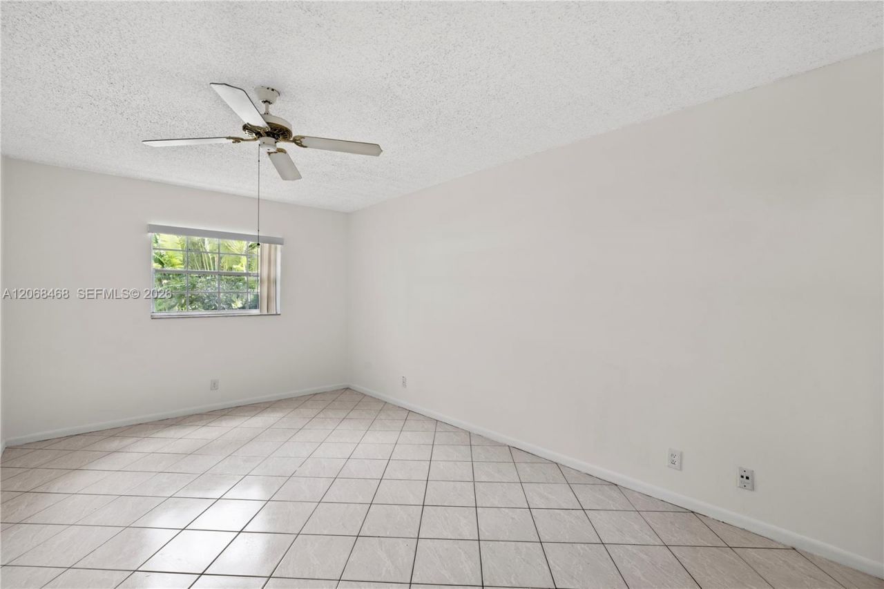 5620 SW 3rd Pl, Unit 103, Margate, FL 33068 Photo