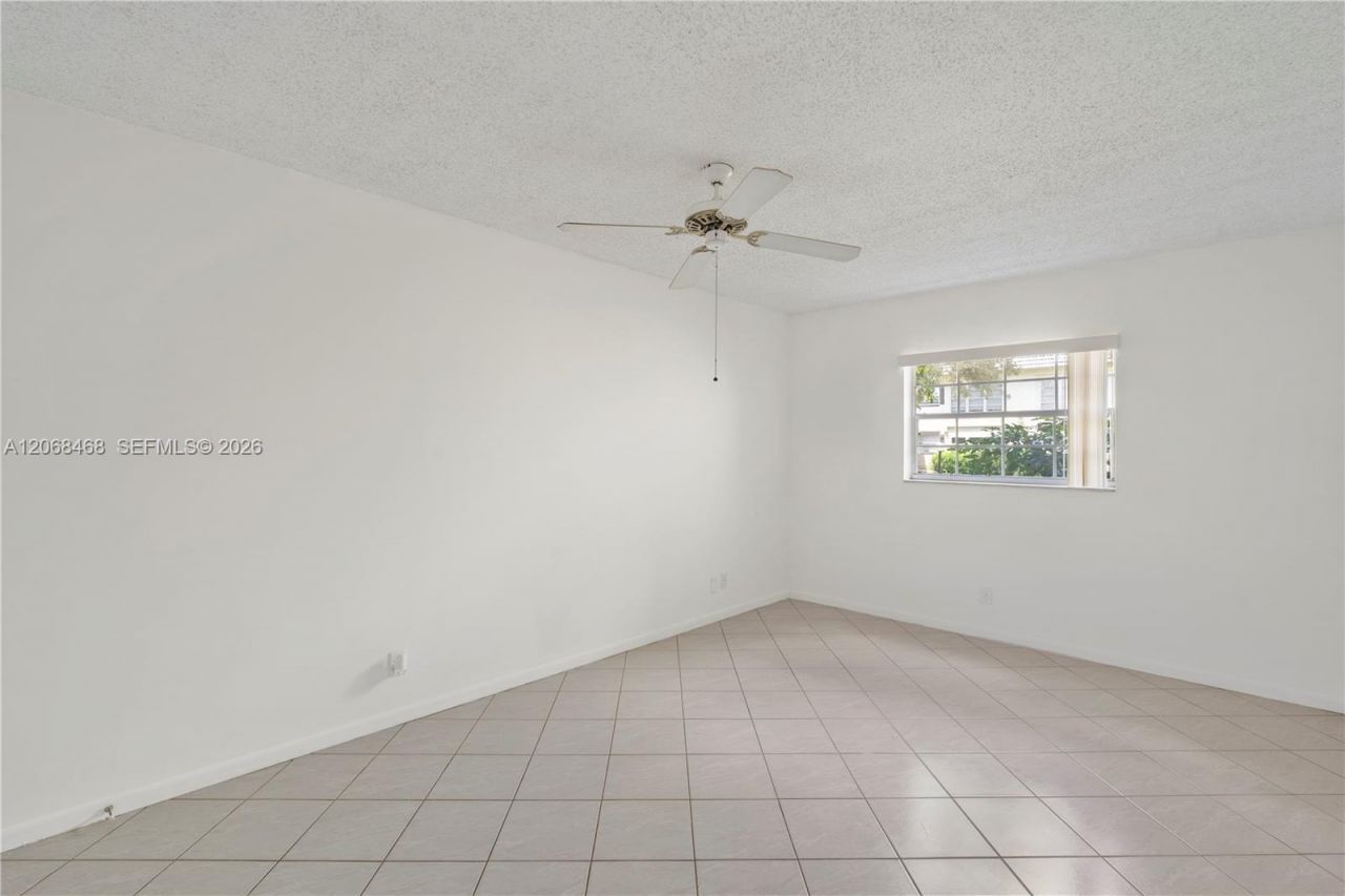 5620 SW 3rd Pl, Unit 103, Margate, FL 33068 Photo