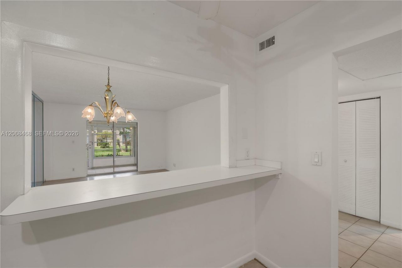 5620 SW 3rd Pl, Unit 103, Margate, FL 33068 Photo