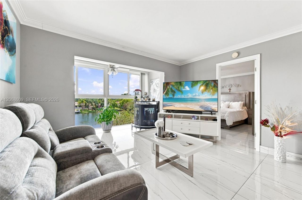 2741 N Pine Island Rd , Unit 302, Sunrise, FL 33322 Photo