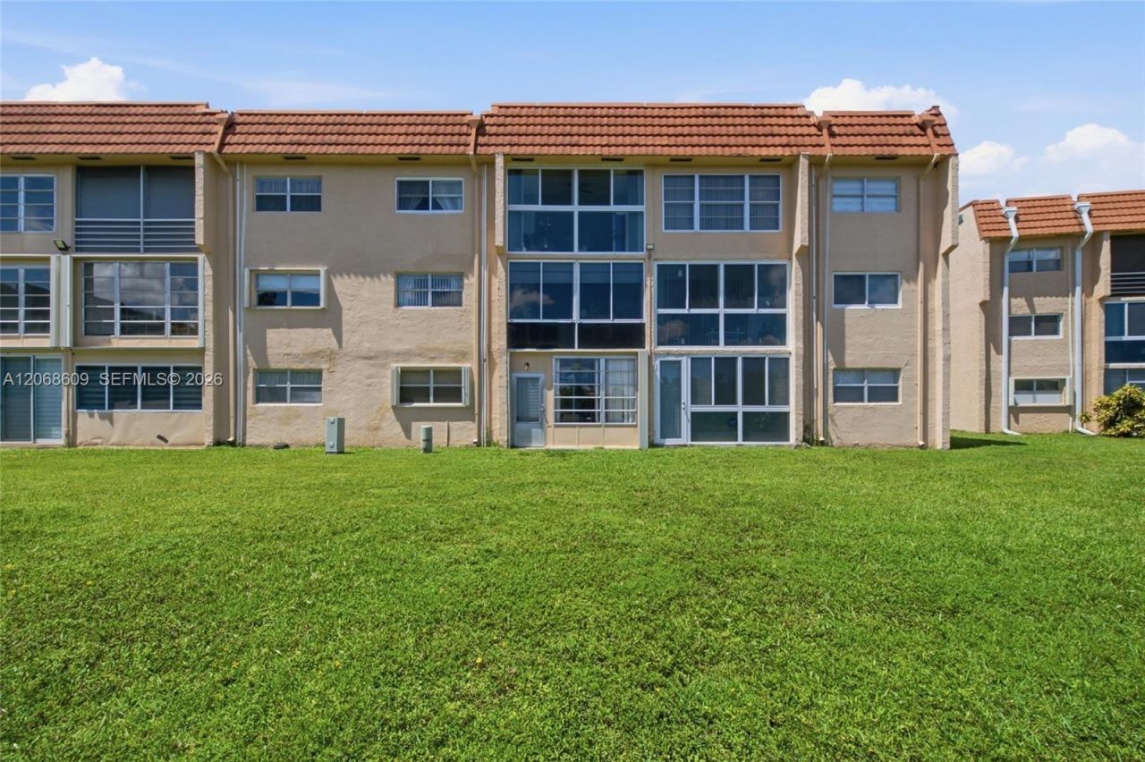 2741 N Pine Island Rd , Unit 302, Sunrise, FL 33322 Photo