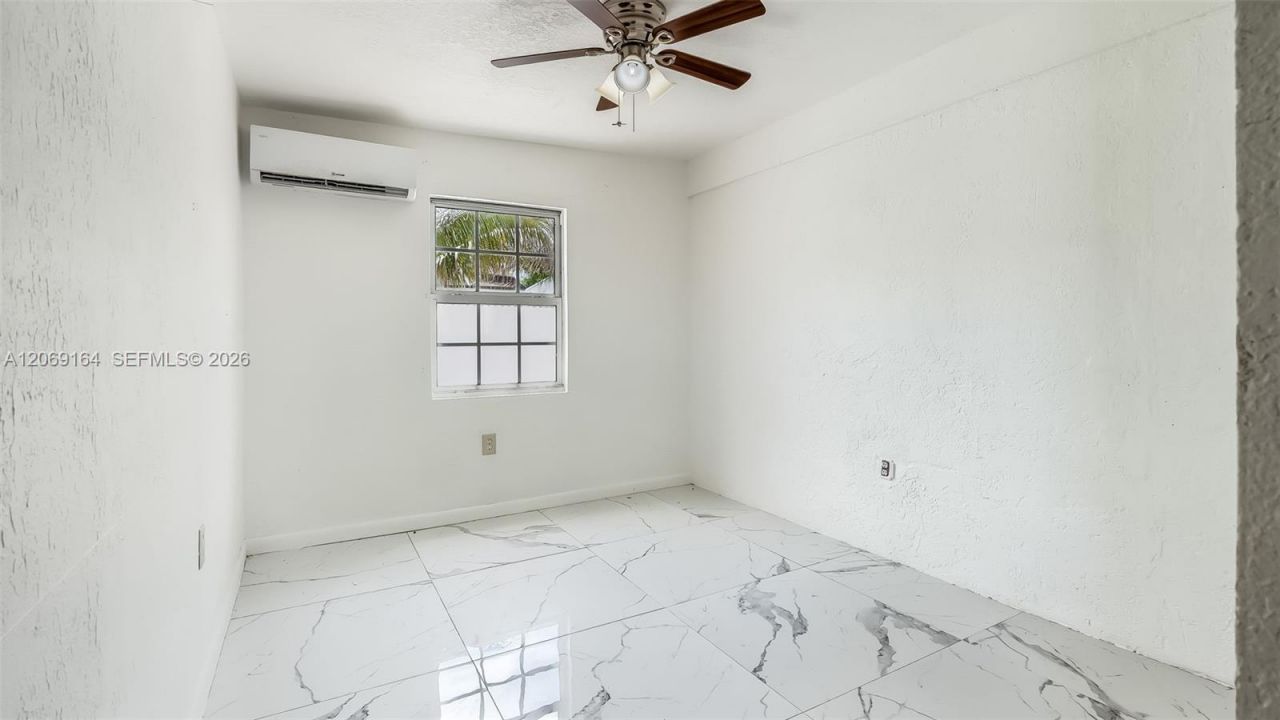 2421 SW 84th Ter , Miramar, FL 33025 Photo