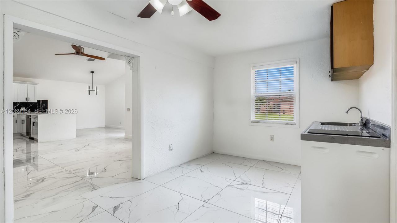 2421 SW 84th Ter , Miramar, FL 33025 Photo
