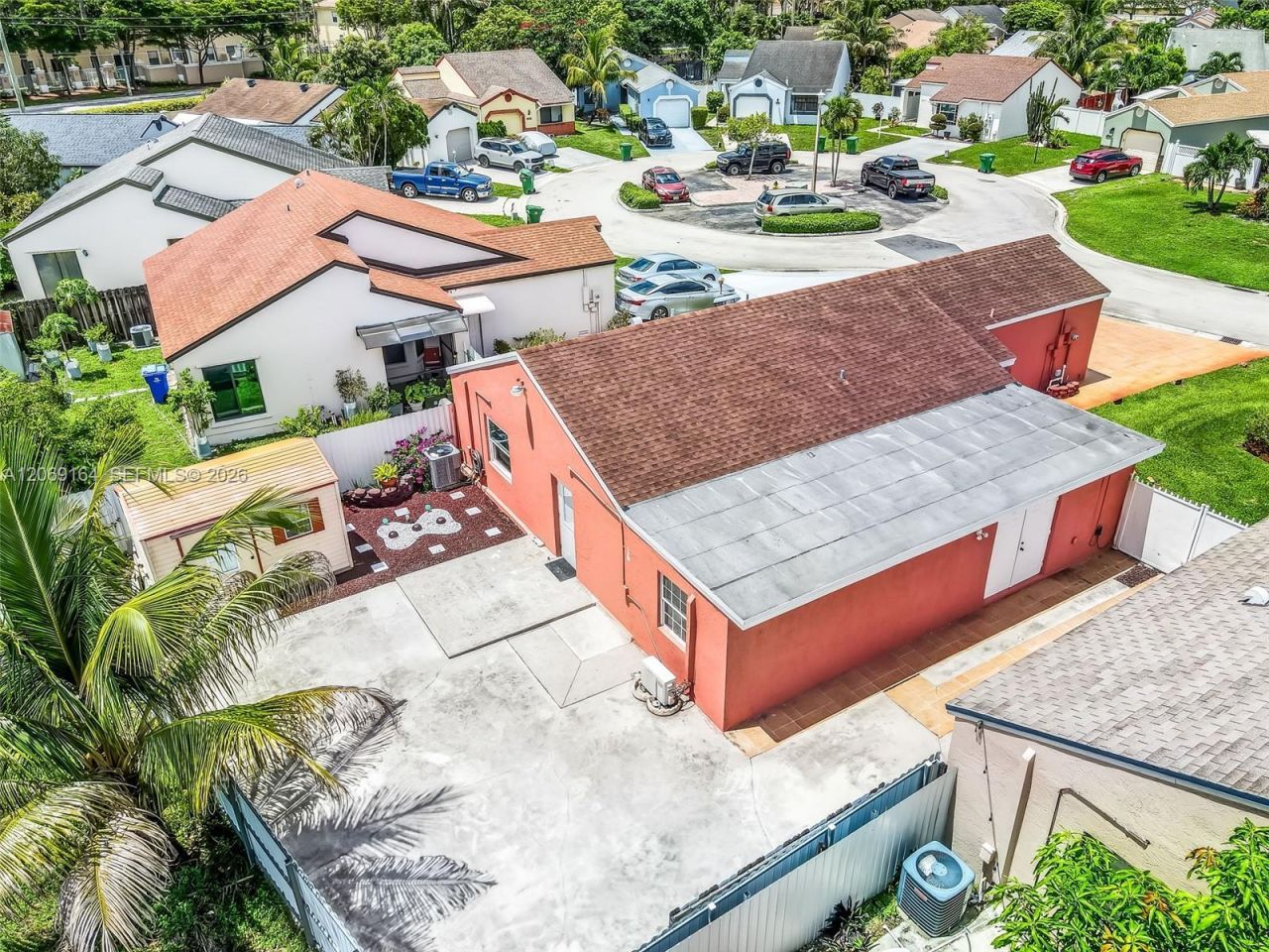 2421 SW 84th Ter , Miramar, FL 33025 Photo