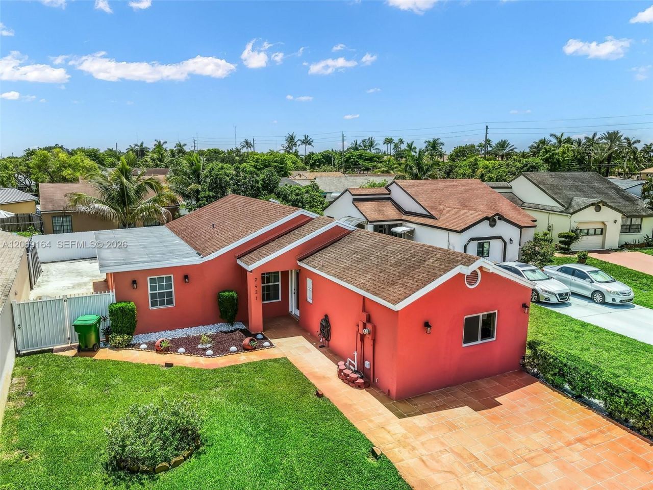 2421 SW 84th Ter , Miramar, FL 33025 Photo
