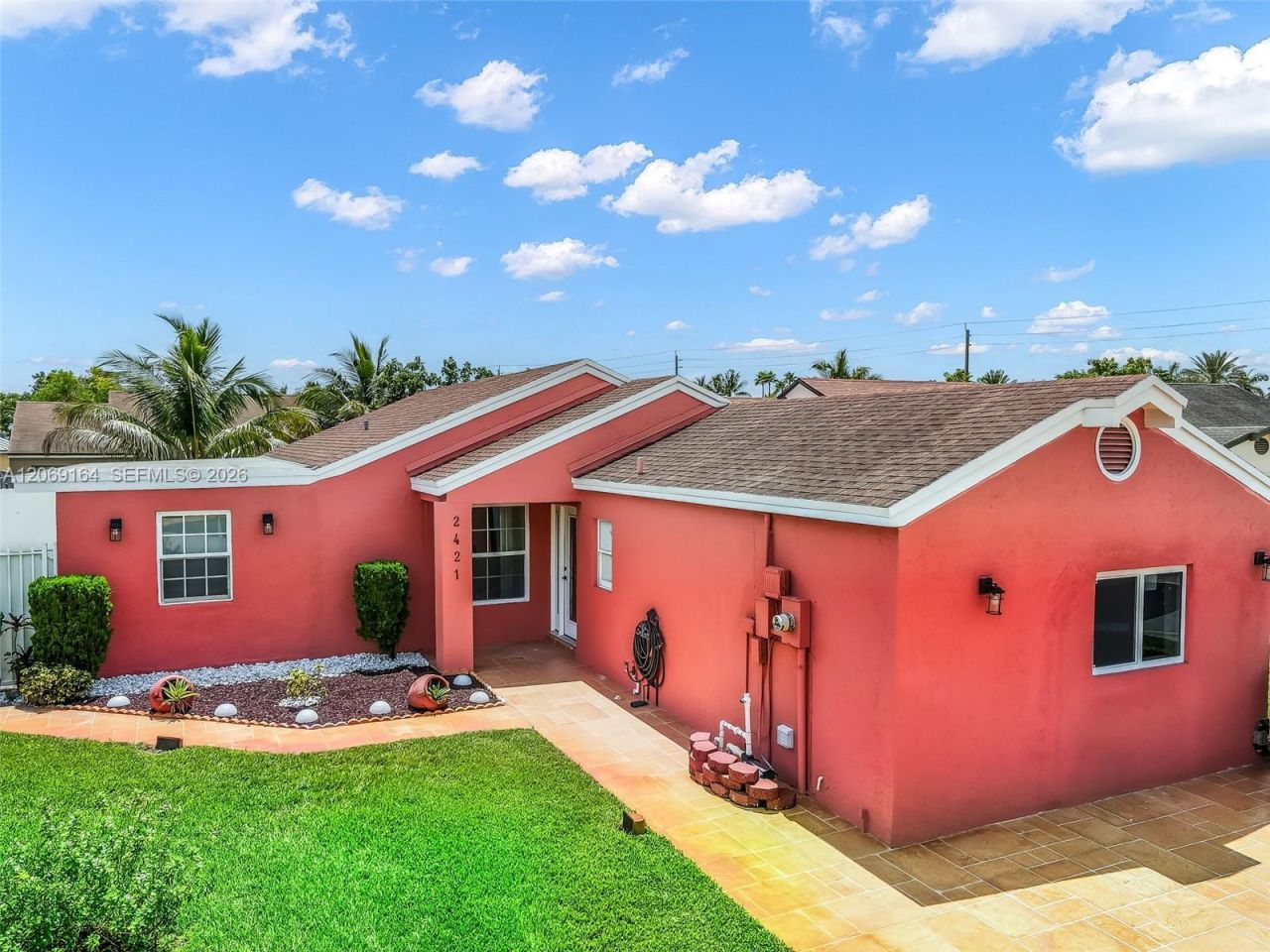 2421 SW 84th Ter , Miramar, FL 33025 Photo