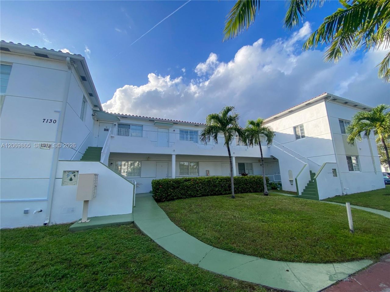 7130 Rue Versailles , Unit 10, Miami Beach, FL 33141 Photo