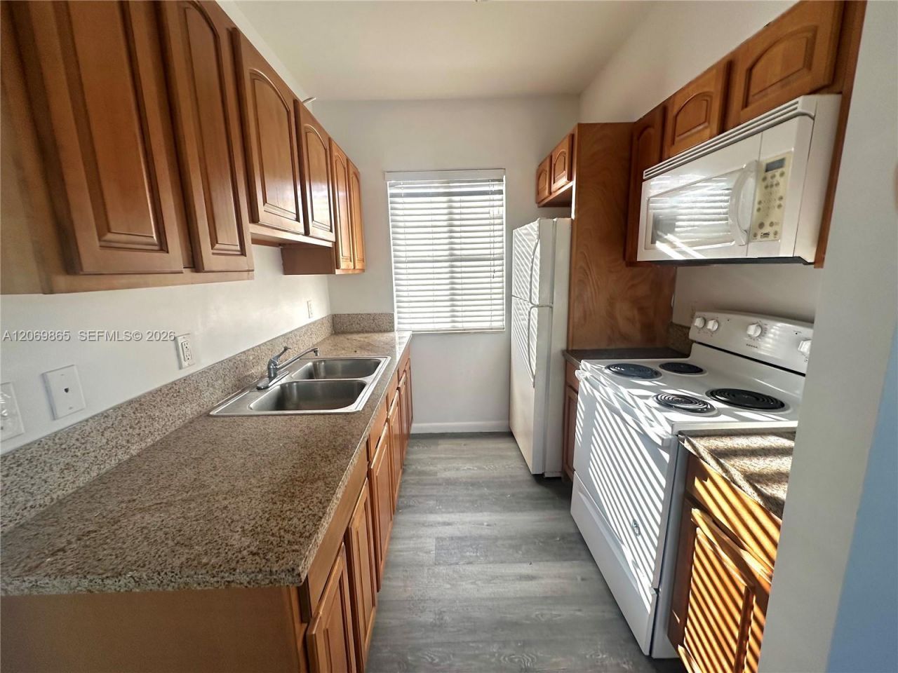 7130 Rue Versailles , Unit 10, Miami Beach, FL 33141 Photo