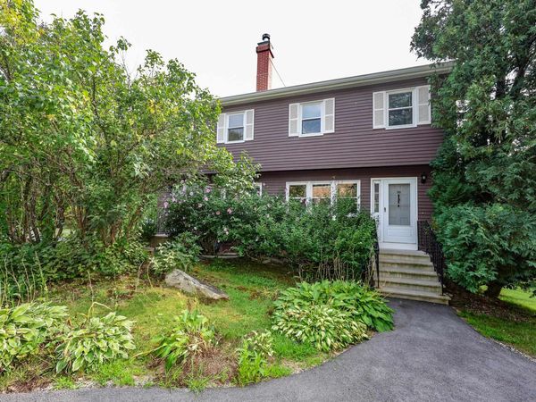 9 Pine Isle Drive, Unit B, Derry, NH 03038