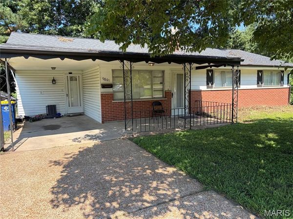 9801 Winn Drive , Woodson Terrace, MO 63134