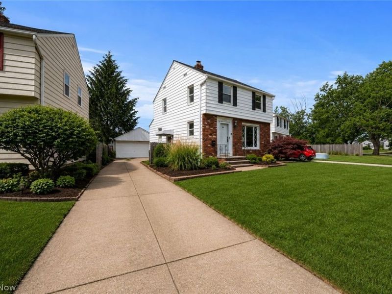 7906 Kenton Avenue, Parma, OH 44129 Photo 2