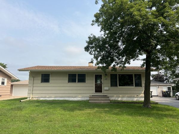22 Arrowhead Drive , Thornton, IL 60476